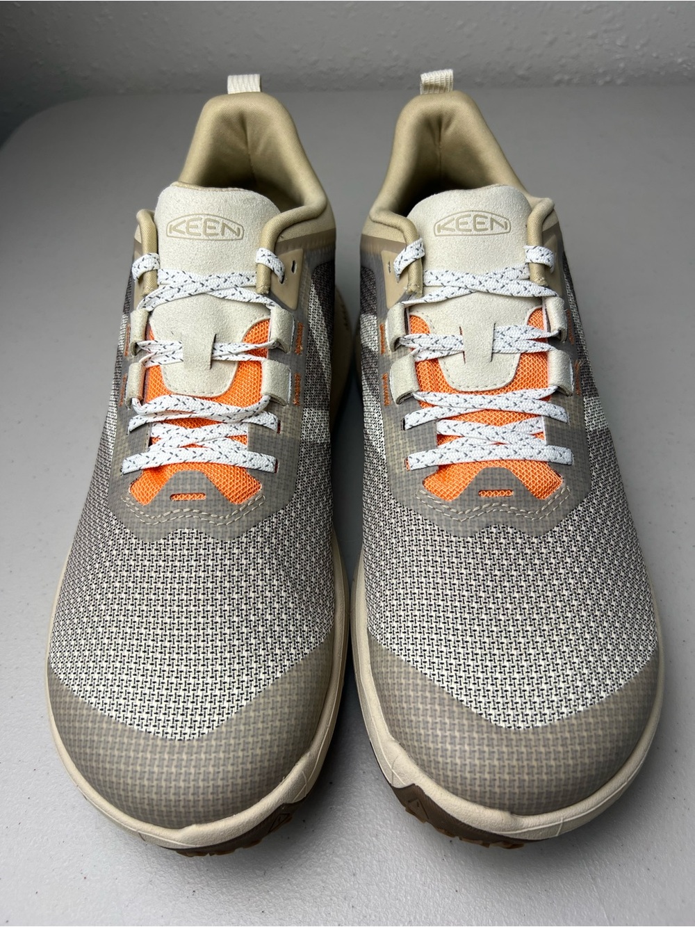 Keen Women’s 450 Dirt Hiking Shoes Size 10.5W In Birch/Nectarine Color way EUC - Picture 12 of 13